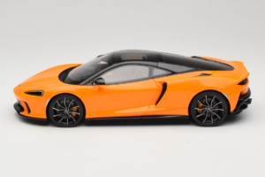 McLaren GTS Oranžový GT Spirit 1:18 GT957 Pryskyřice – obrázek 3 z 6