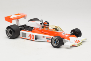 McLaren M23 Ford #40 G. Villeneuve British GP 1977 Minichamps 1:18 530771840 Kov – obrázek 4 z 7