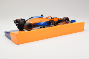 McLaren MCL35M Mercedes #3 D. Ricciardo McLaren F1 Team Bahrain Grand Prix 2021 Minichamps 1:18 533211803 Pryskyřice – obrázek 3 z 7