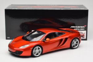 McLaren MP4-12C Orange Metallic Minichamps 1:18 110133020 Kov – obrázek 8 z 8