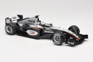 McLaren MP4-19 Mercedes J.P. Montoya Test Car 2005 Minichamps 1:18 533051880 Kov – obrázek 4 z 7