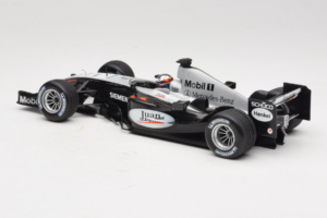 McLaren MP4-19 Mercedes J.P. Montoya Test Car 2005 Minichamps 1:18 533051880 Kov – obrázek 5 z 7
