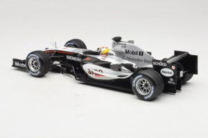 McLaren MP4-20 Mercedes #10 J.P. Montoya F1 2005 Minichamps 1:18 B66962338 Kov – obrázek 5 z 6