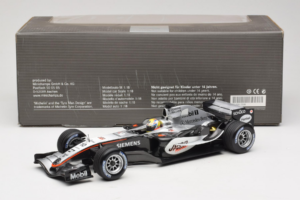 McLaren MP4-20 Mercedes #10 J.P. Montoya F1 2005 Minichamps 1:18 B66962338 Kov – obrázek 6 z 6