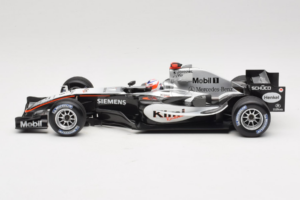 McLaren MP4-20 Mercedes #9 K. Raikkonen F1 2005 Minichamps 1:18 B66962337 Kov – obrázek 3 z 6