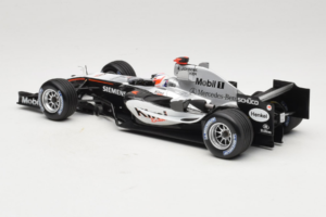 McLaren MP4-20 Mercedes #9 K. Raikkonen F1 2005 Minichamps 1:18 B66962337 Kov – obrázek 5 z 6