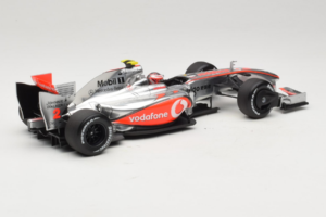 McLaren MP4-24 Mercedes #2 H. Kovalainen F1 2009 Dealer Edition Minichamps 1:18 B66960041 Kov – obrázek 2 z 7
