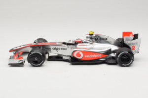McLaren MP4-24 Mercedes #2 H. Kovalainen F1 2009 Dealer Edition Minichamps 1:18 B66960041 Kov – obrázek 3 z 7