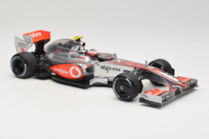McLaren MP4-24 Mercedes #2 H. Kovalainen F1 2009 Dealer Edition Minichamps 1:18 B66960041 Kov – obrázek 4 z 7