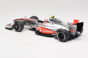 McLaren MP4-24 Mercedes #2 H. Kovalainen F1 2009 Minichamps 1:18 503091802 Kov – obrázek 5 z 7
