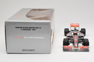 McLaren MP4-24 Mercedes #2 H. Kovalainen F1 2009 Minichamps 1:18 503091802 Kov – obrázek 6 z 7