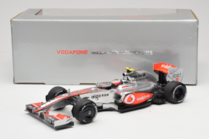 McLaren MP4-24 Mercedes #2 H. Kovalainen F1 2009 Minichamps 1:18 503091802 Kov – obrázek 7 z 7