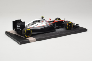 McLaren MP4-30 Honda #22 J. Button McLaren Honda F1 Team Australian Grand Prix 2015 Minichamps 1:18 537151822 Kov – obrázek 3 z 7