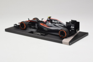 McLaren MP4-30 Honda #22 J. Button McLaren Honda F1 Team Spanish Grand Prix 2015 Minichamps 1:18 537151122 Kov – obrázek 5 z 7