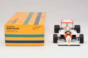 McLaren MP4/4 Honda #12 A. Senna Marlboro McLaren F1 World Champion 1988 Minichamps 1:18 540881812 Kov – obrázek 6 z 7