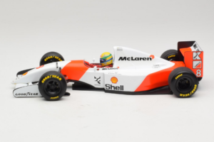 McLaren MP4/8 Ford #8 A. Senna Marlboro McLaren 1993 Minichamps 1:18 540931808 Kov – obrázek 3 z 7