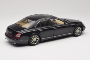 Maybach 57S Černý AUTOart 1:18 76156 Kov – obrázek 3 z 7