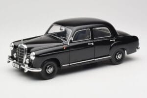 Mercedes 180 W120 Ponton Černý Revell 1:18 08973 Kov