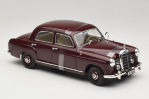Mercedes 180 Ponton Tmavě Červený Revell 1:18 08876 Kov – obrázek 4 z 6