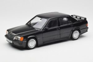Mercedes 190E 2.3-16 W201 Černý Edice Dealer Norev 1:18 B66040663 Kov