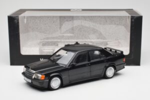 Mercedes 190E 2.3-16 W201 Černý Edice Dealer Norev 1:18 B66040663 Kov – obrázek 8 z 8