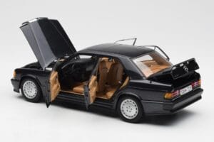 Mercedes 190E 2.3-16 W201 Modročerný Metallic AUTOart 1:18 76122 Kov – obrázek 5 z 8