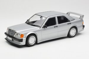 Mercedes 190E 2.5-16 EVO 1 W201 Stříbrný Minichamps 1:18 155036001 Kov