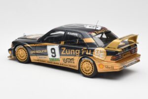 Mercedes 190E 2.5-16 Evo II #9 K. Ludwig Macau GP 3rd Place 1991 AUTOart 1:18 89135 Kov – obrázek 7 z 8