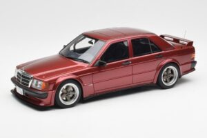 Mercedes 190E 2.5-16 W201 RAUH-Welt Republik Červený Otto 1:18 OT1083 Pryskyřice