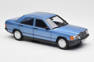 Mercedes 190E W201 Diamond Modrý Edice Dealer Norev 1:18 B66040661 Kov – obrázek 6 z 8