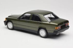 Mercedes 190E W201 Zelený Metalíza Minichamps 1:18 155037001 Kov – obrázek 5 z 6