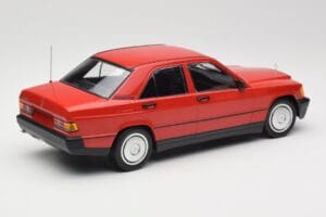 Mercedes 190E W201 Červený Minichamps 1:18 155037000 Kov – obrázek 2 z 6