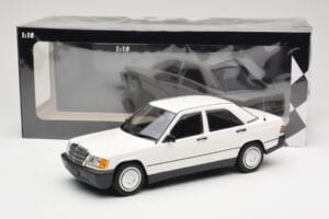 Mercedes 190E W201 Bílý Minichamps 1:18 155037002 Kov – obrázek 6 z 6