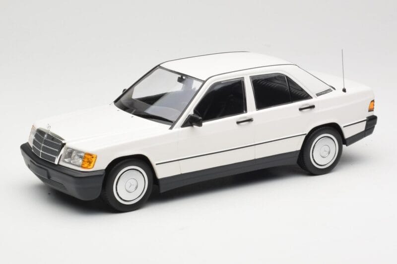 Mercedes 190E W201 Bílý Minichamps 1:18 155037002 Kov