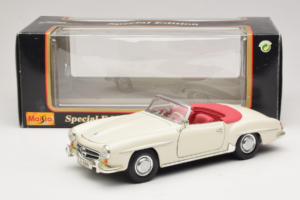 Mercedes 190SL Bílý Maisto 1:18 50274 Kov – obrázek 8 z 8
