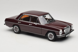 Mercedes 200 W115 Tmavě Červenohnědý Norev 1:18 183778 Kov – obrázek 6 z 8
