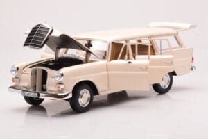 Mercedes 200 Universal W110 Krémový Norev 1:18 183709 Kov – obrázek 2 z 8
