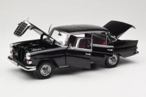 Mercedes 200 W110 Černý Norev 1:18 183574 Kov – obrázek 2 z 8