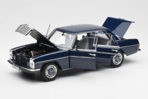 Mercedes 200 W114 Midnight Modrý Edice Dealer Norev 1:18 B66040694 Kov – obrázek 2 z 8
