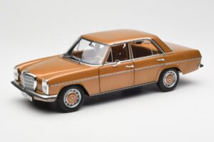 Mercedes 200 W115 Bycane Zlatý Edice Dealer Norev 1:18 B66040665 Kov