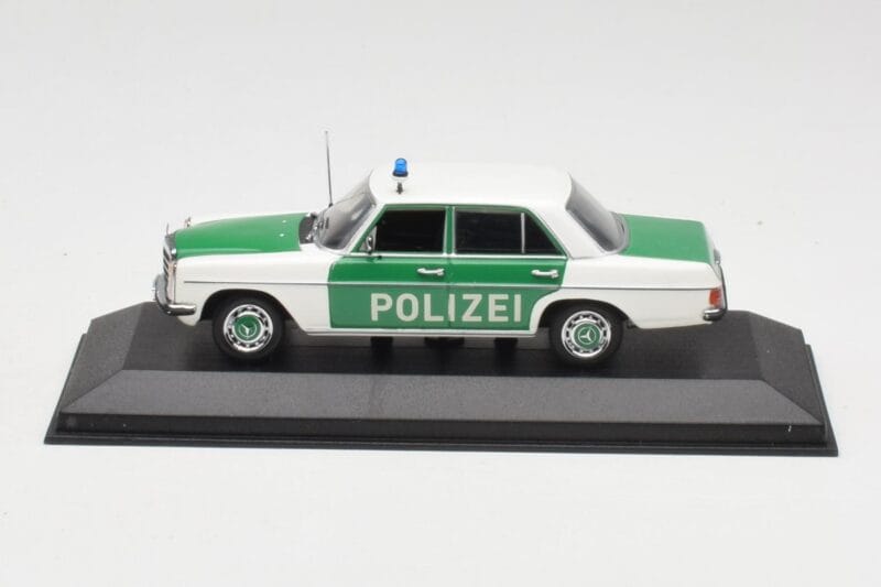 Mercedes 200 W115 Policie Minichamps 1:43 400034090 Kov