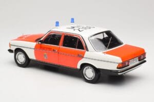 Mercedes 200 W123 Sanitka Bílý Norev 1:18 183834 Kov – obrázek 6 z 8