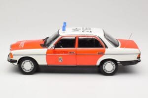 Mercedes 200 W123 Sanitka Bílý Norev 1:18 183834 Kov – obrázek 7 z 8