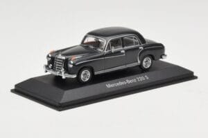 Mercedes 220S W180 Světle Šedý Minichamps 1:43 B66040534 Kov – obrázek 2 z 4