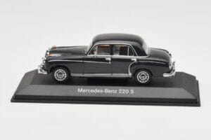 Mercedes 220S W180 Světle Šedý Minichamps 1:43 B66040534 Kov