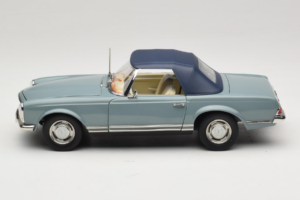 Mercedes 230 SL W113 Horizon Blue Norev 1:18 183992 Kov – obrázek 5 z 9