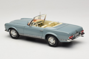 Mercedes 230 SL W113 Horizon Blue Norev 1:18 183992 Kov – obrázek 8 z 9