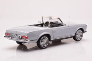 Mercedes 230 SL W113 Pagoda Šedý Norev 1:18 183990 Kov – obrázek 4 z 8