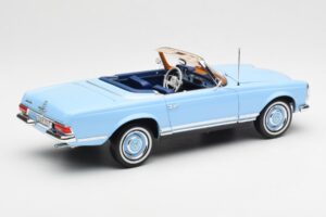 Mercedes 230 SL W113 Pagoda Horizon Modrý Edice Dealer Norev 1:18 B66040633 Kov – obrázek 4 z 10