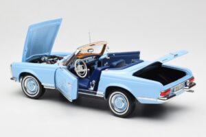 Mercedes 230 SL W113 Pagoda Horizon Modrý Edice Dealer Norev 1:18 B66040633 Kov – obrázek 7 z 10
